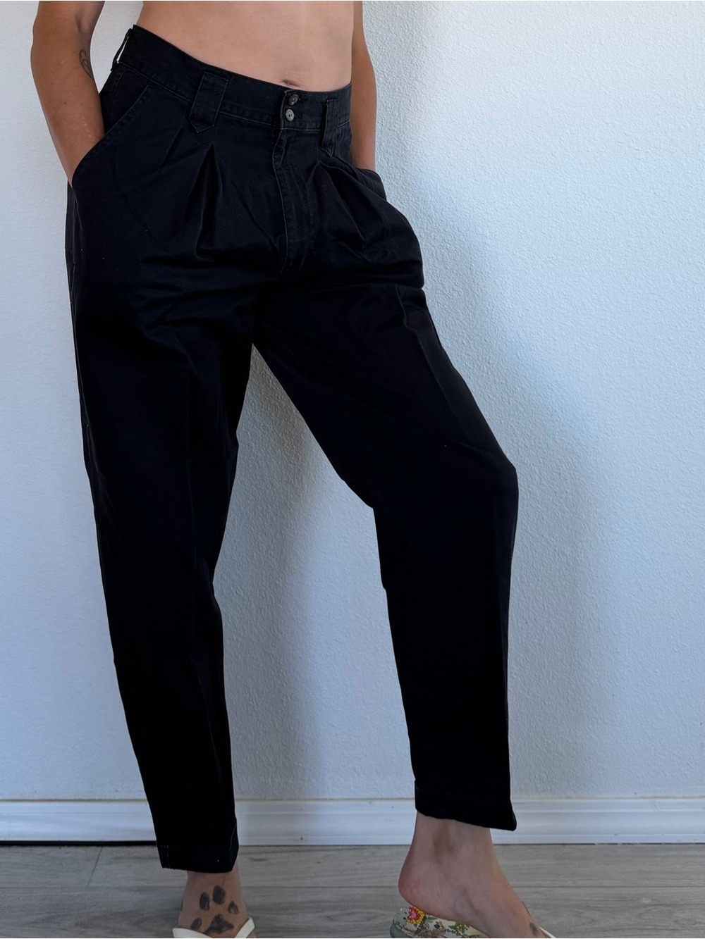 J.G. Hook Vintage High-Rise Pleated Black Trousers - Women